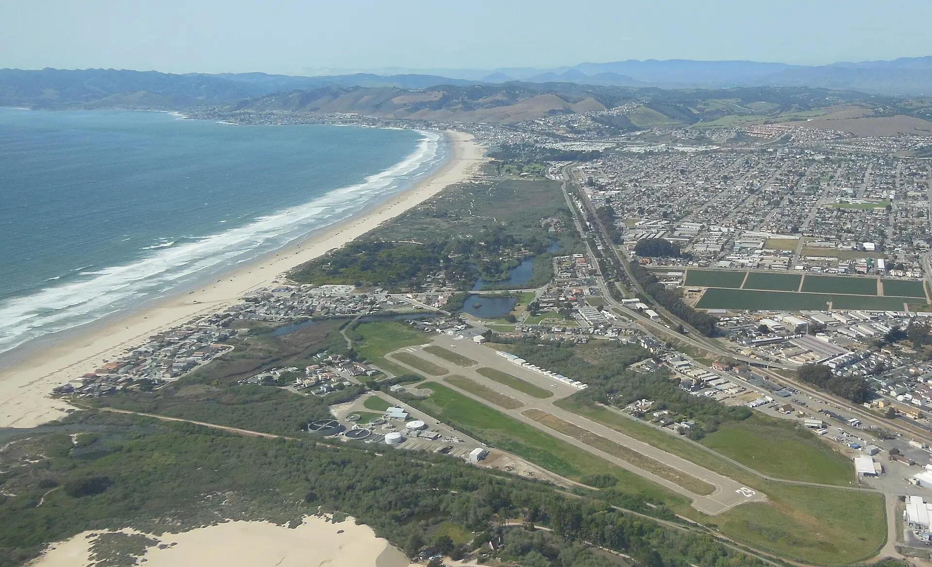 Oceano Airport (L52)